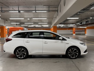 Toyota Auris TS 1,8 VVT-i Hybrid Active