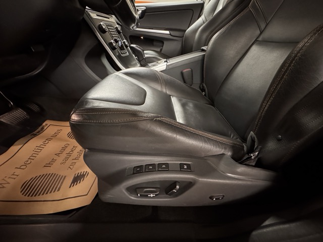 Volvo XC60 D4 Kinetic AWD Geartronic