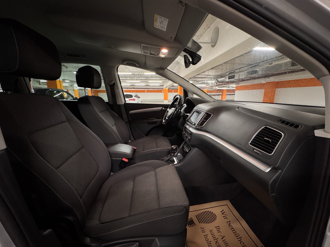 VW Sharan Business BMT SCR 2,0 TDI DSG