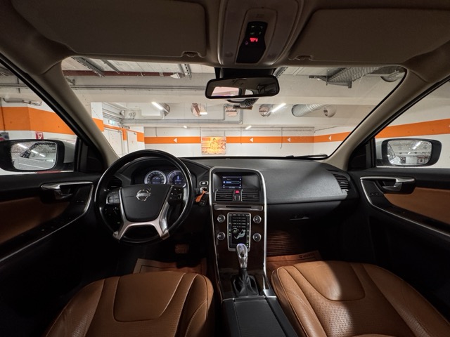 Volvo XC60 D4 AWD Momentum Geartronic